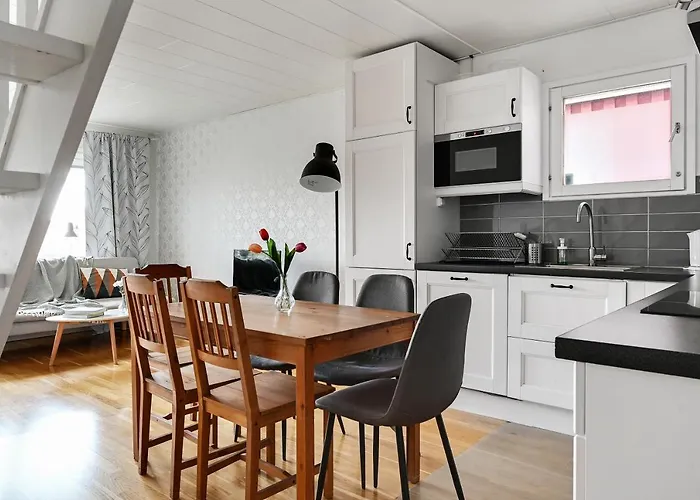 Sparkling Modern House In Kista - Close To City
